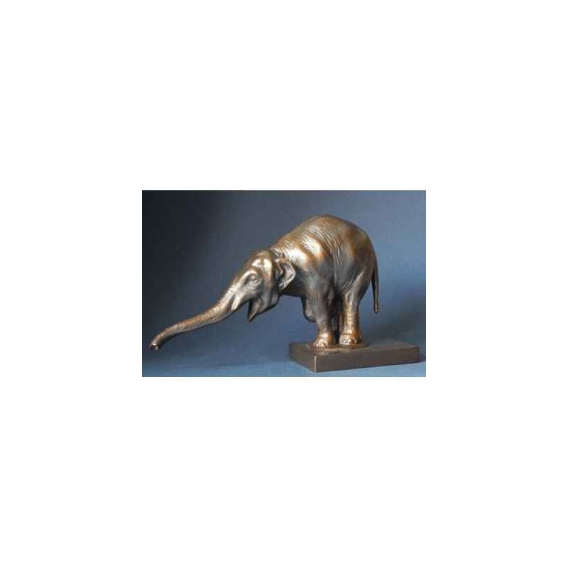 Animaux sauvage Reproduction statuette éléphant d'Asie mendiant d'après Bugatti BUG01