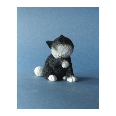 Animaux-Bois-Animaux-Bronzes.com propose Chat Petite toilette - kitty wash Dubout -DUB64