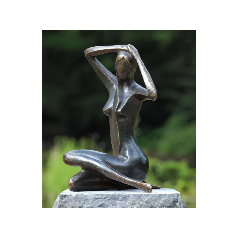 Femme assise -AN1189BR-BI