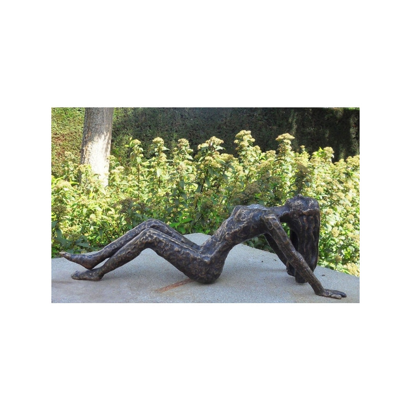 Petite femme couchant -AN1725BR-B-S